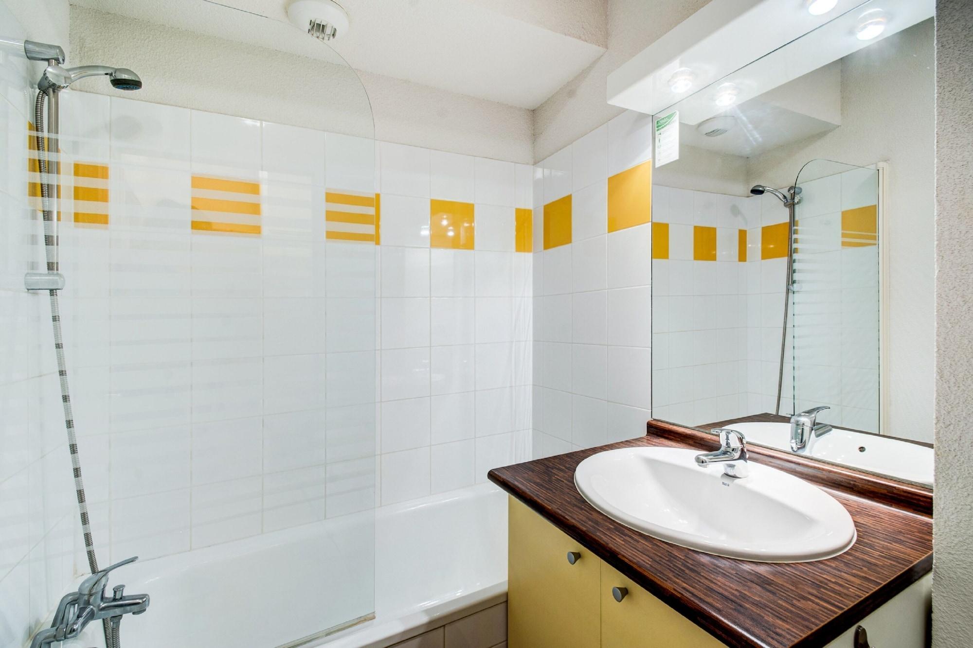 Vacanceole - Residence Illixon Bagneres-de-Luchon Bagian luar foto